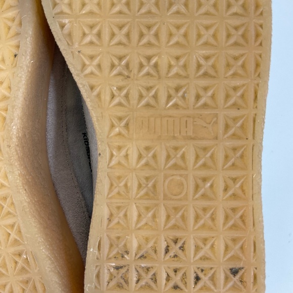 Puma Suede Sneakers Size 7.5 - Picture 6 of 7